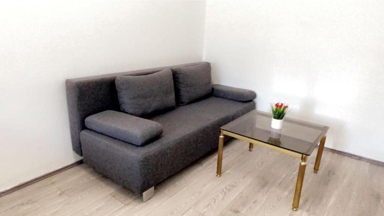 Private Room In Shared Apartment Pr4-9 Wina Bagian luar foto